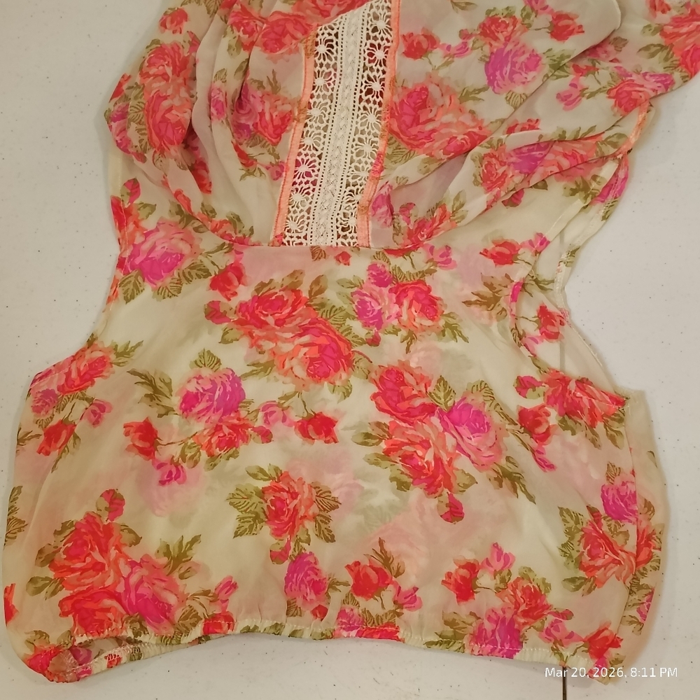 FLORAL ROSE CROPPED OFF SHOULDER BLOUSE WOMENS M CROCHET COQUETTE BOHO FAIRY - Picture 3 of 6
